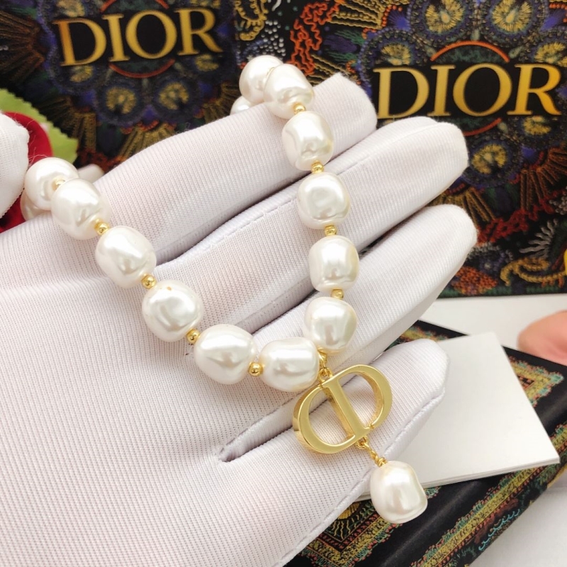 chr1st1an D10r necklaces